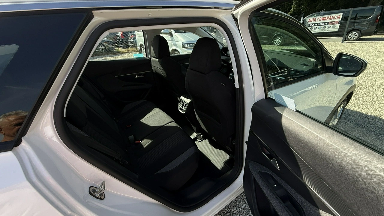 Peugeot 3008 - Zdjęcie 18