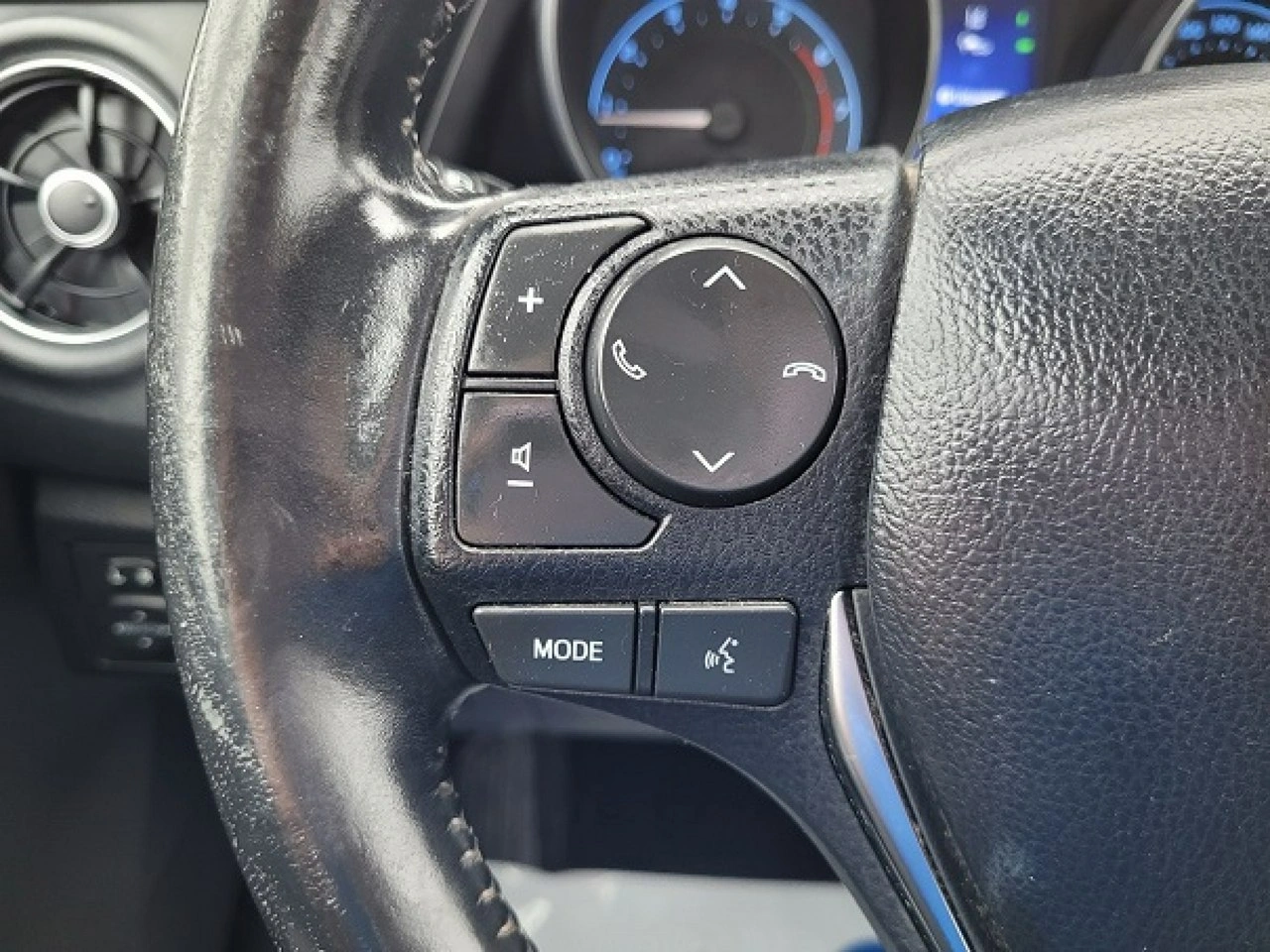 Toyota Auris - Zdjęcie 20