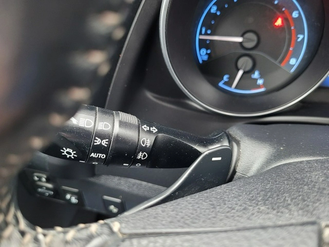 Toyota Auris - Zdjęcie 23