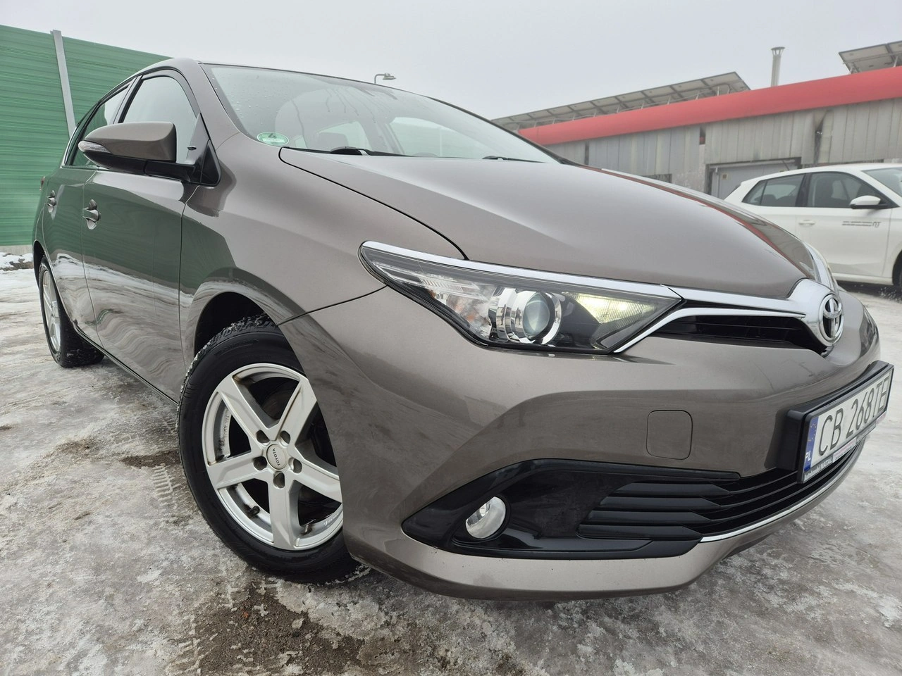 Toyota Auris - Zdjęcie 2