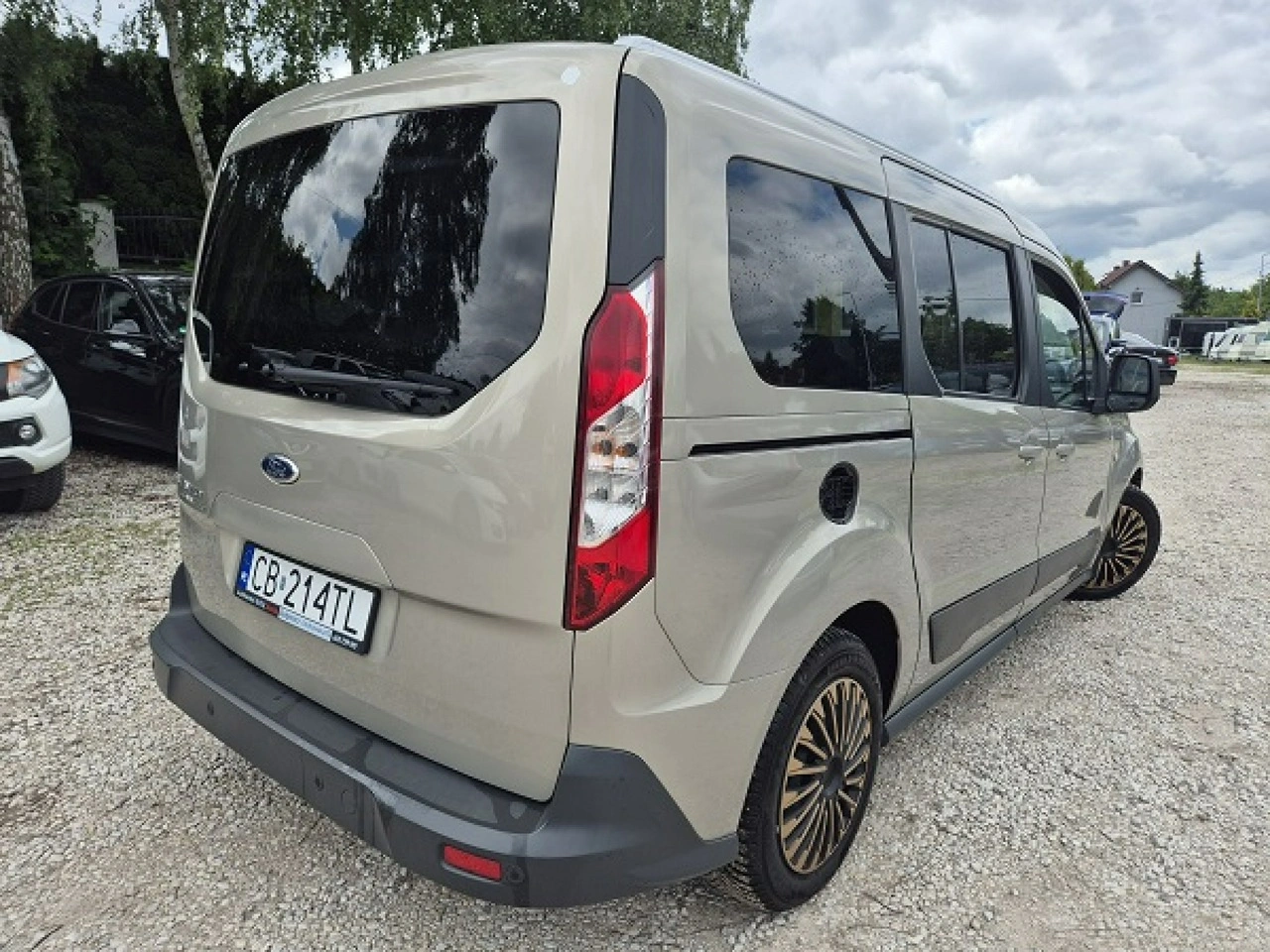 Ford Grand Tourneo Connect - Zdjęcie 1