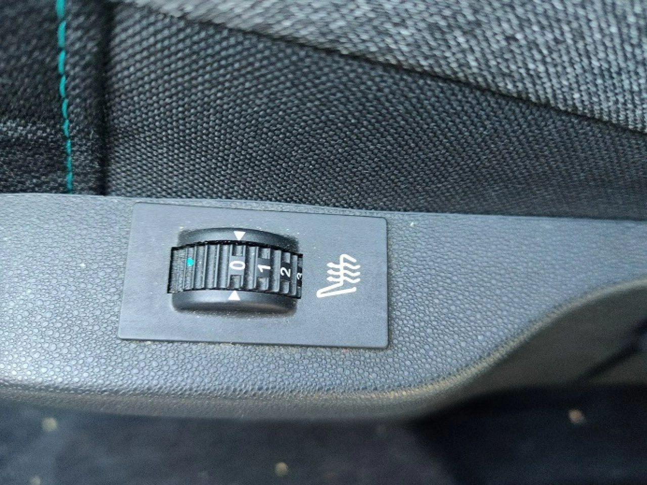 Citroën C4 Cactus - Zdjęcie 18