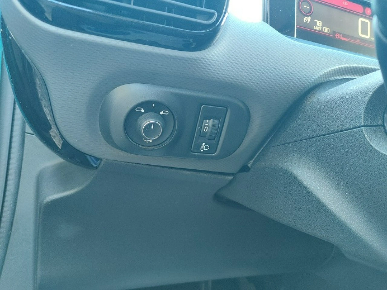 Citroën C4 Cactus - Zdjęcie 24