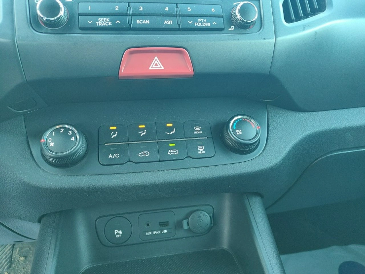 Kia Sportage - Zdjęcie 24