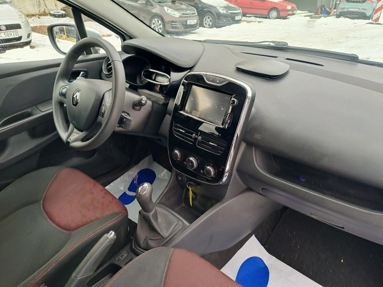 Renault Clio - Zdjęcie 12