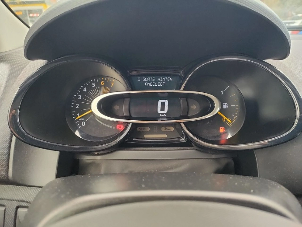 Renault Clio - Zdjęcie 19