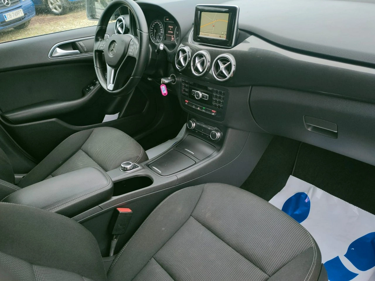 Mercedes B 180 - Zdjęcie 7