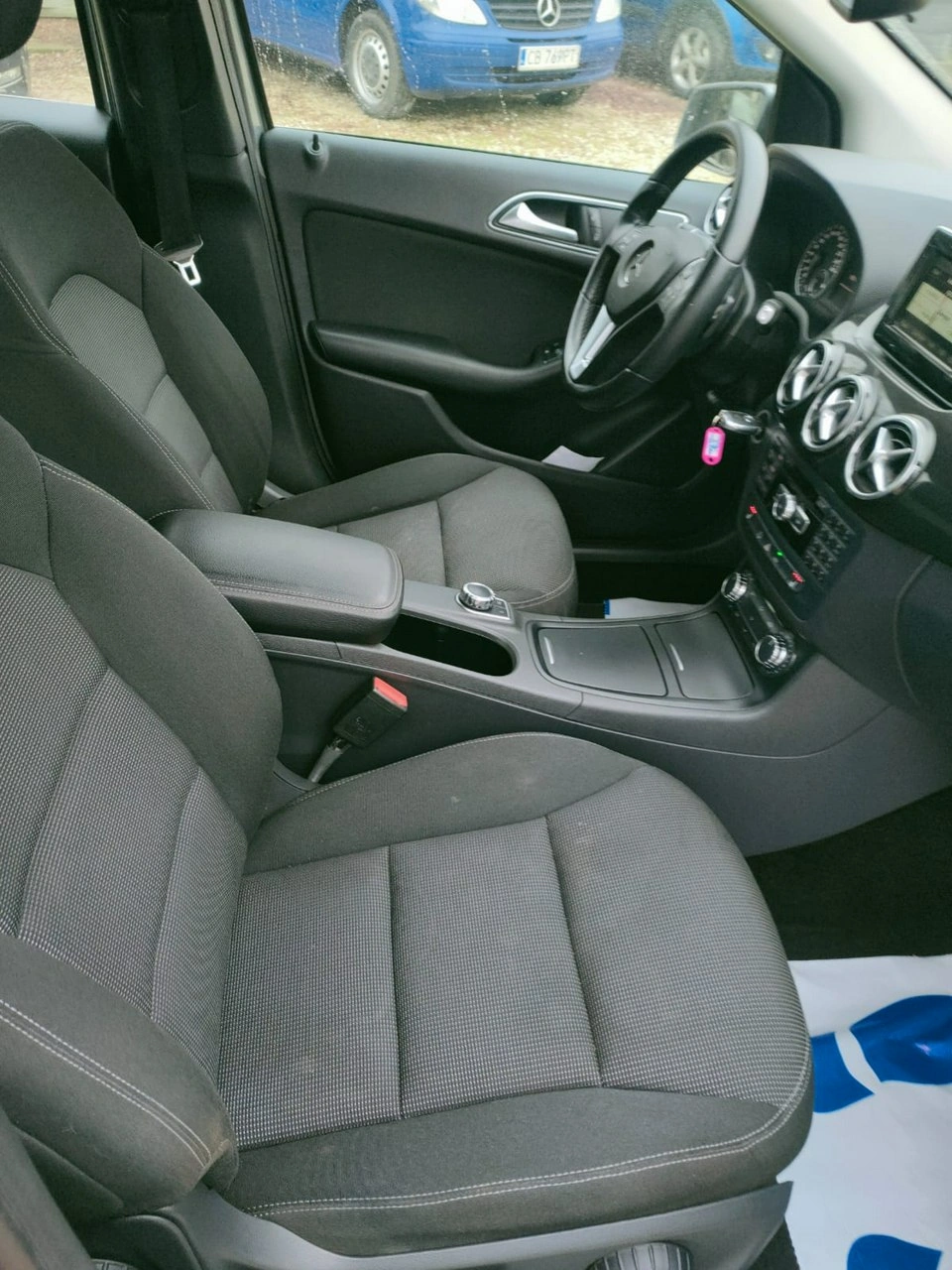 Mercedes B 180 - Zdjęcie 8