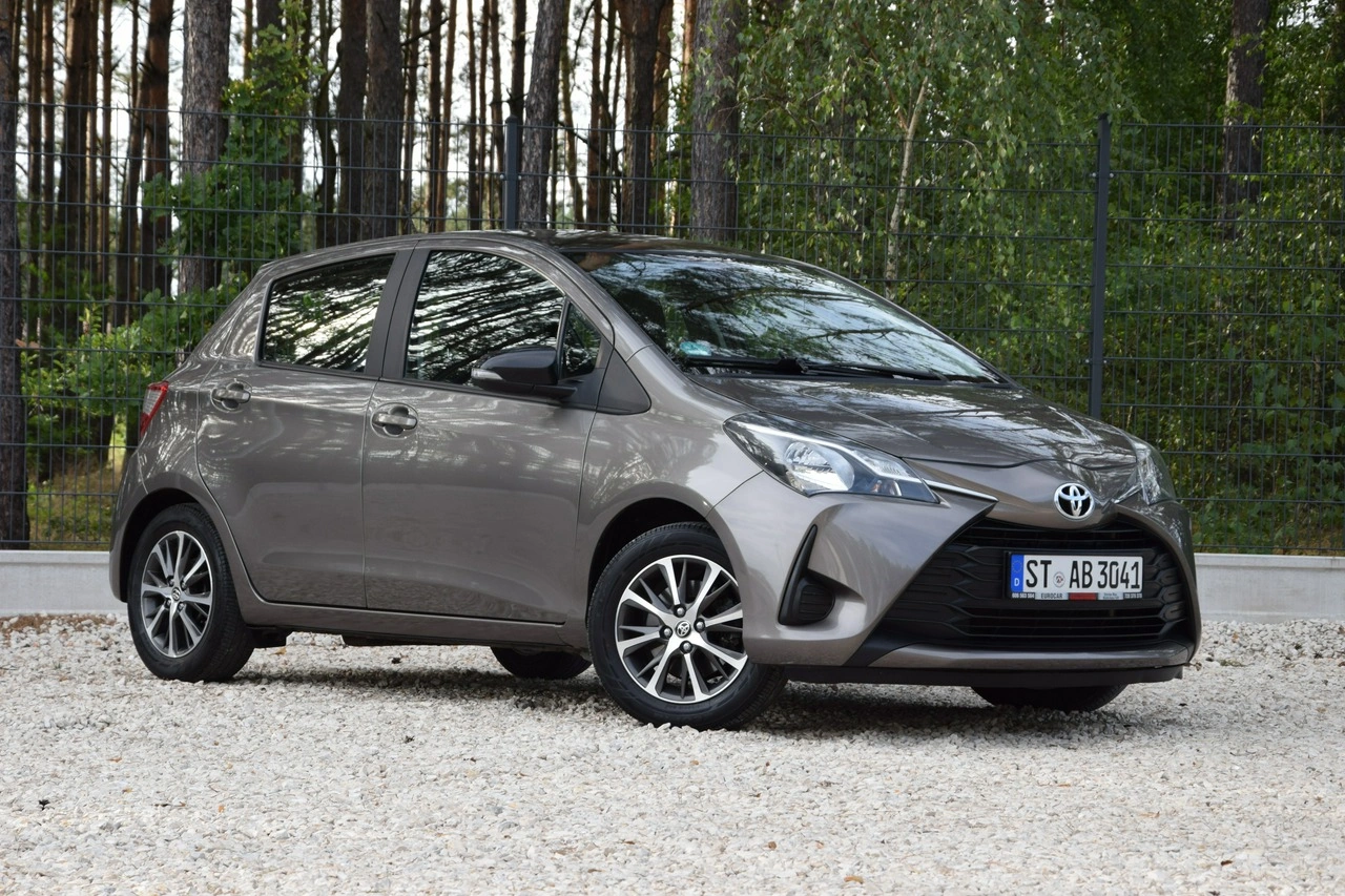 Toyota Yaris - Zdjęcie 10