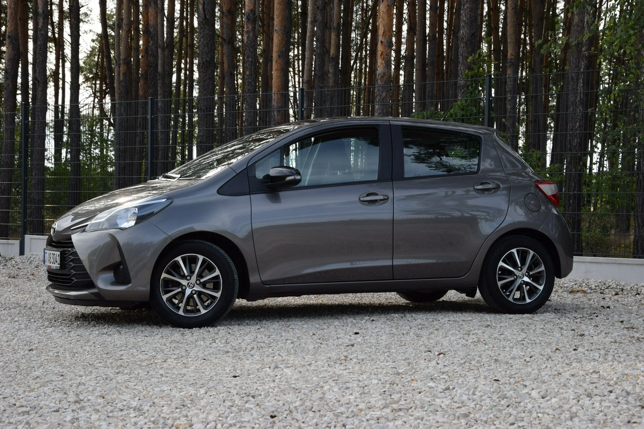 Toyota Yaris - Zdjęcie 16