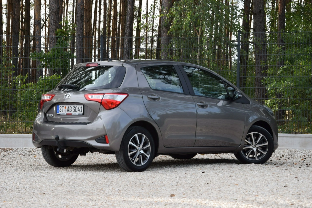 Toyota Yaris - Zdjęcie 22