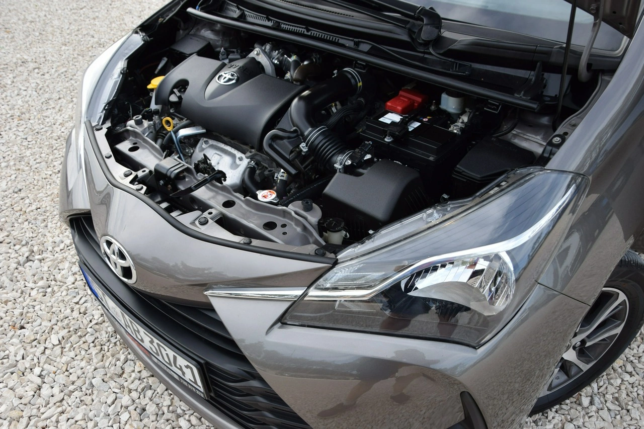 Toyota Yaris - Zdjęcie 37