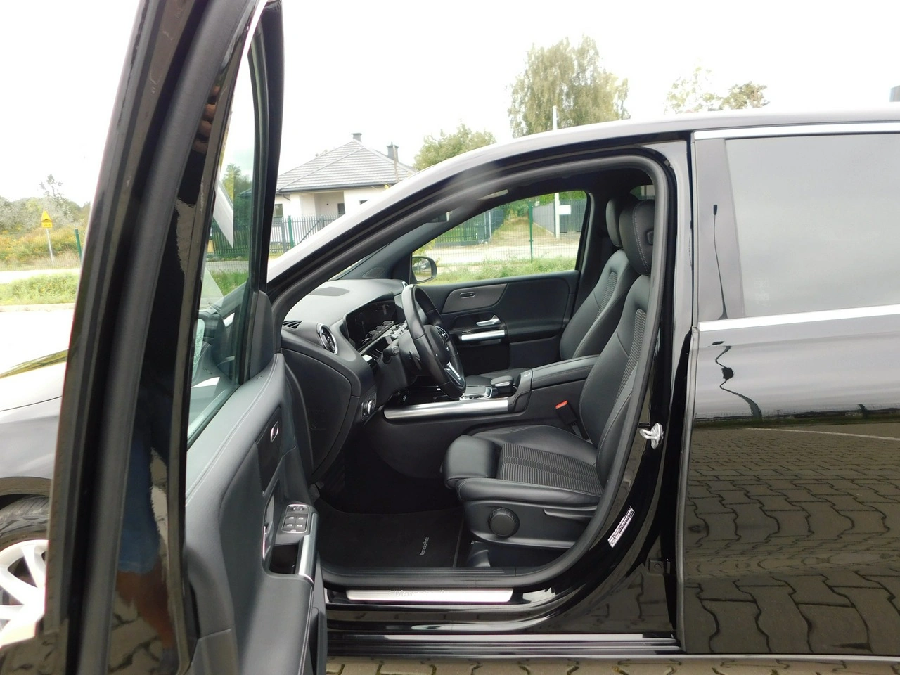 Mercedes B 220 - Zdjęcie 12