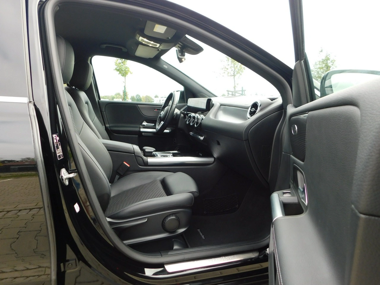 Mercedes B 220 - Zdjęcie 7