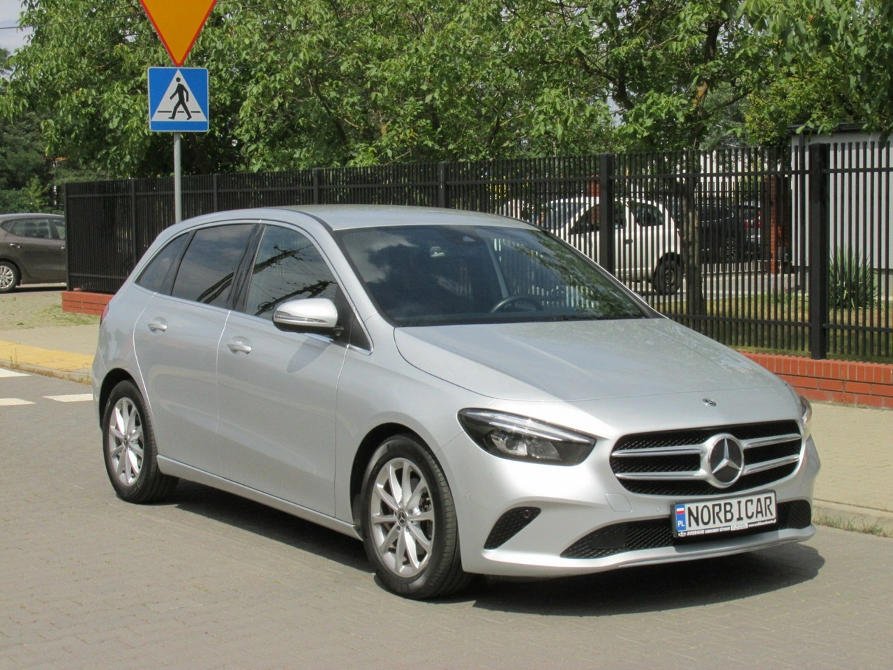 Mercedes B 200 - Zdjęcie 2