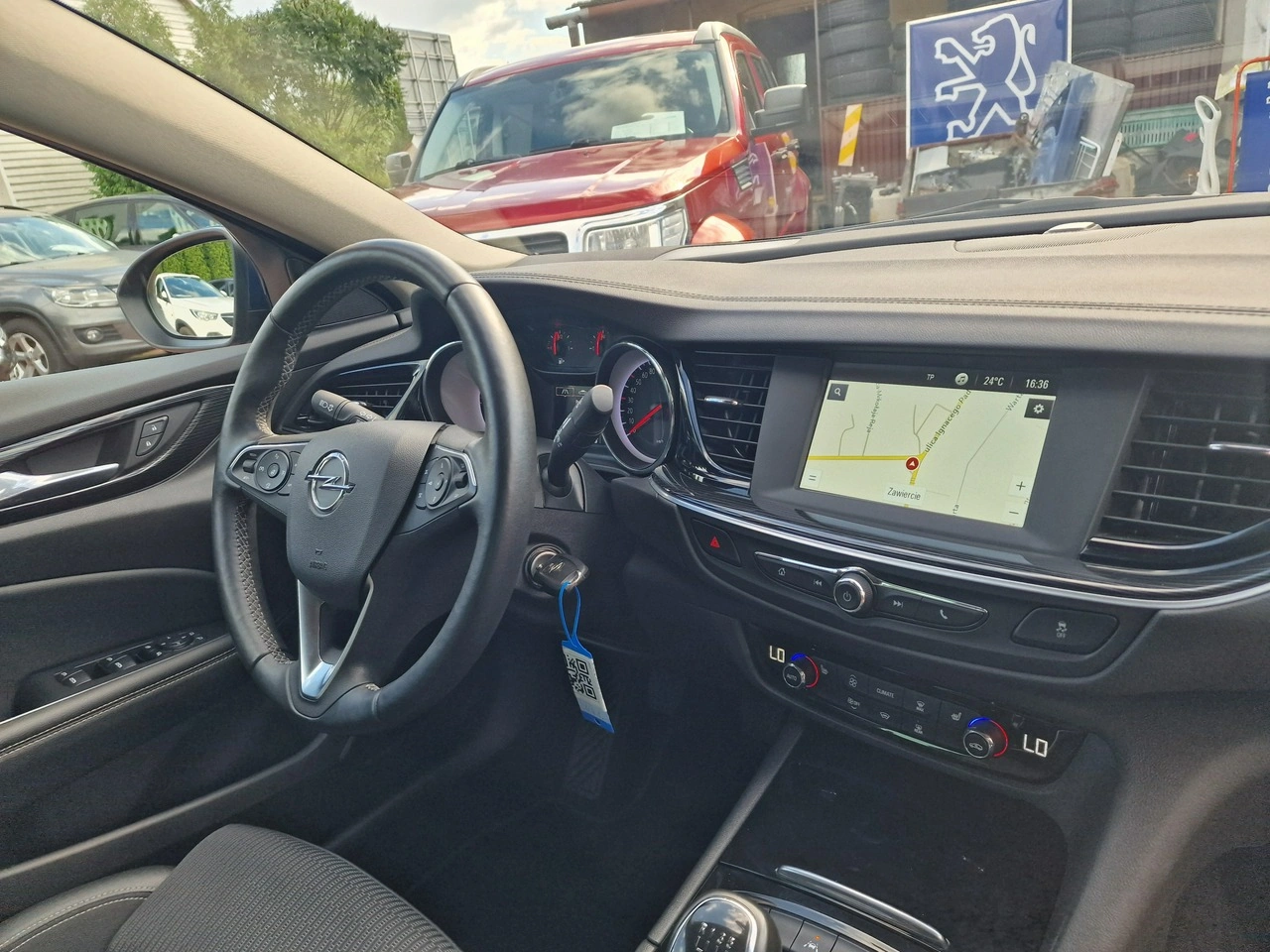 Opel Insignia - Zdjęcie 19