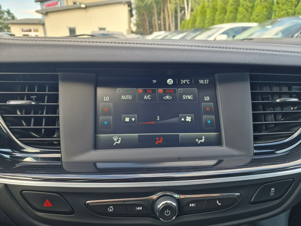 Opel Insignia - Zdjęcie 24