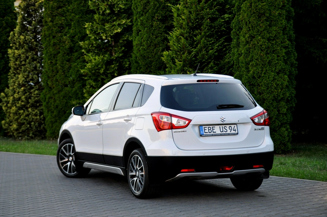 Suzuki SX4 S-Cross - Zdjęcie 13