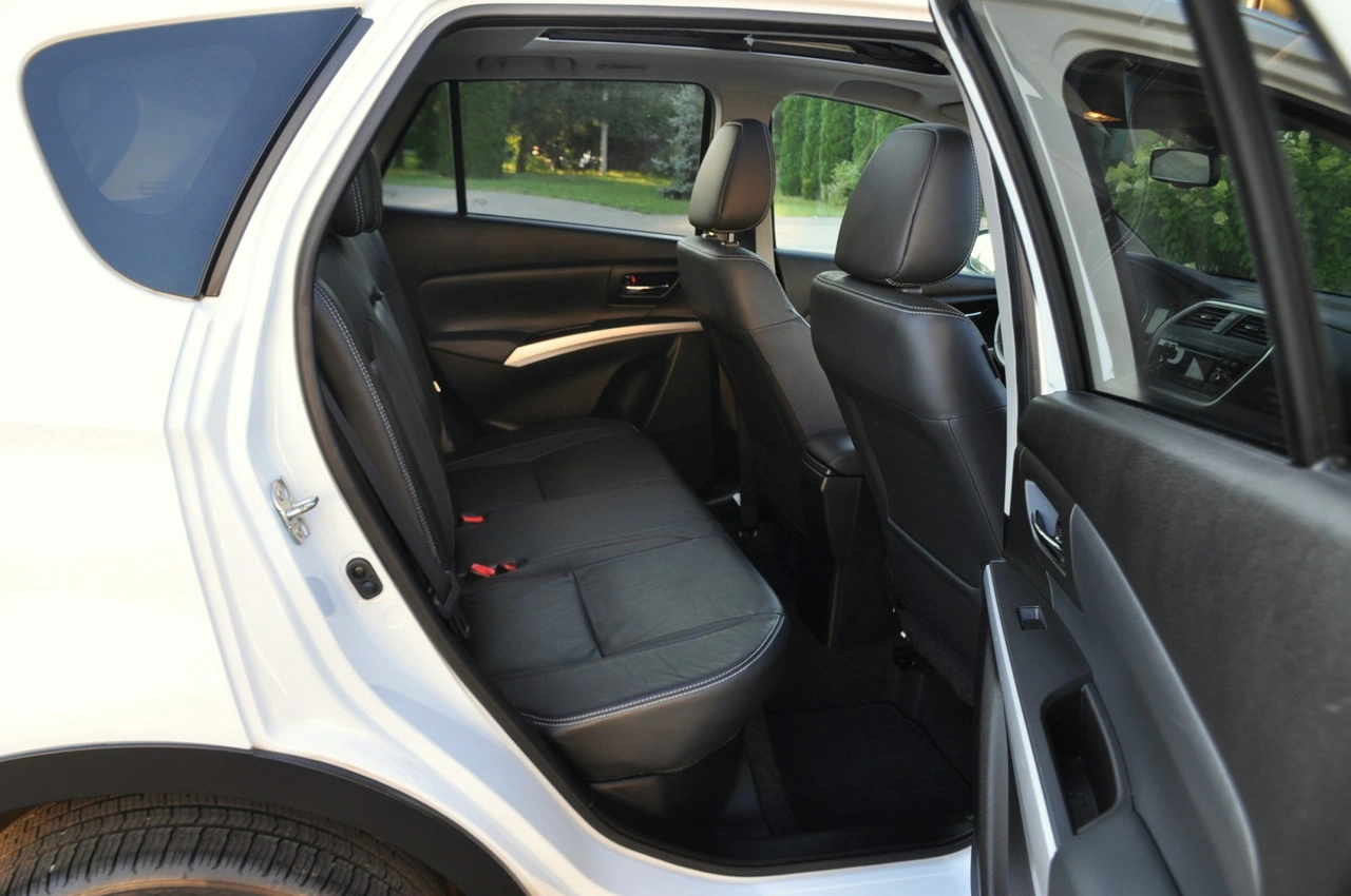 Suzuki SX4 S-Cross - Zdjęcie 18