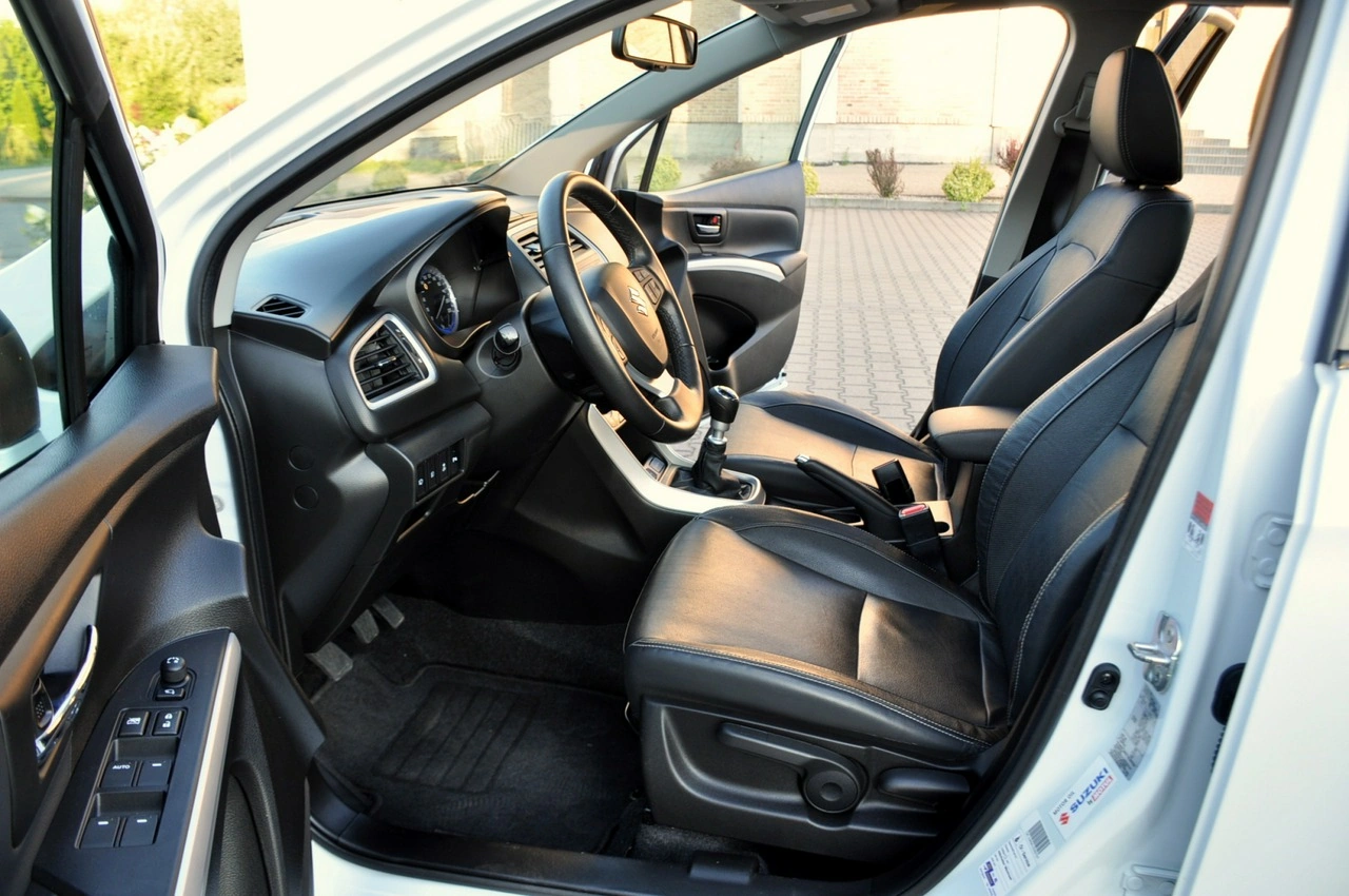 Suzuki SX4 S-Cross - Zdjęcie 20