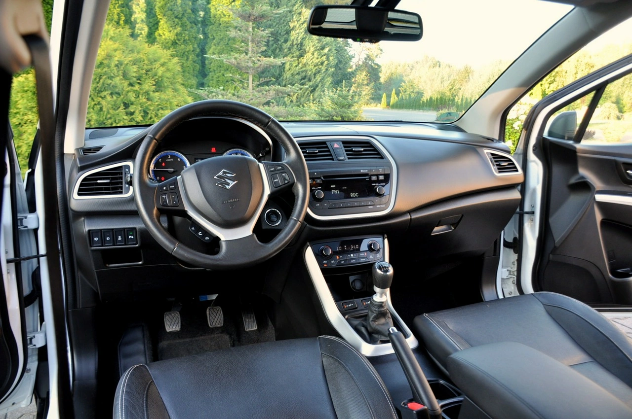 Suzuki SX4 S-Cross - Zdjęcie 27
