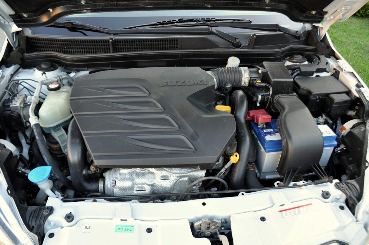 Suzuki SX4 S-Cross - Zdjęcie 38