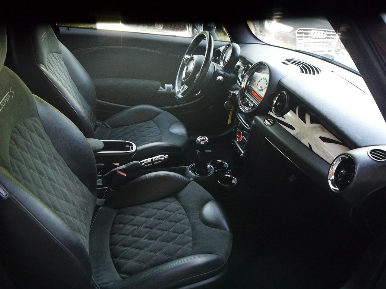 MINI Cooper S - Zdjęcie 33