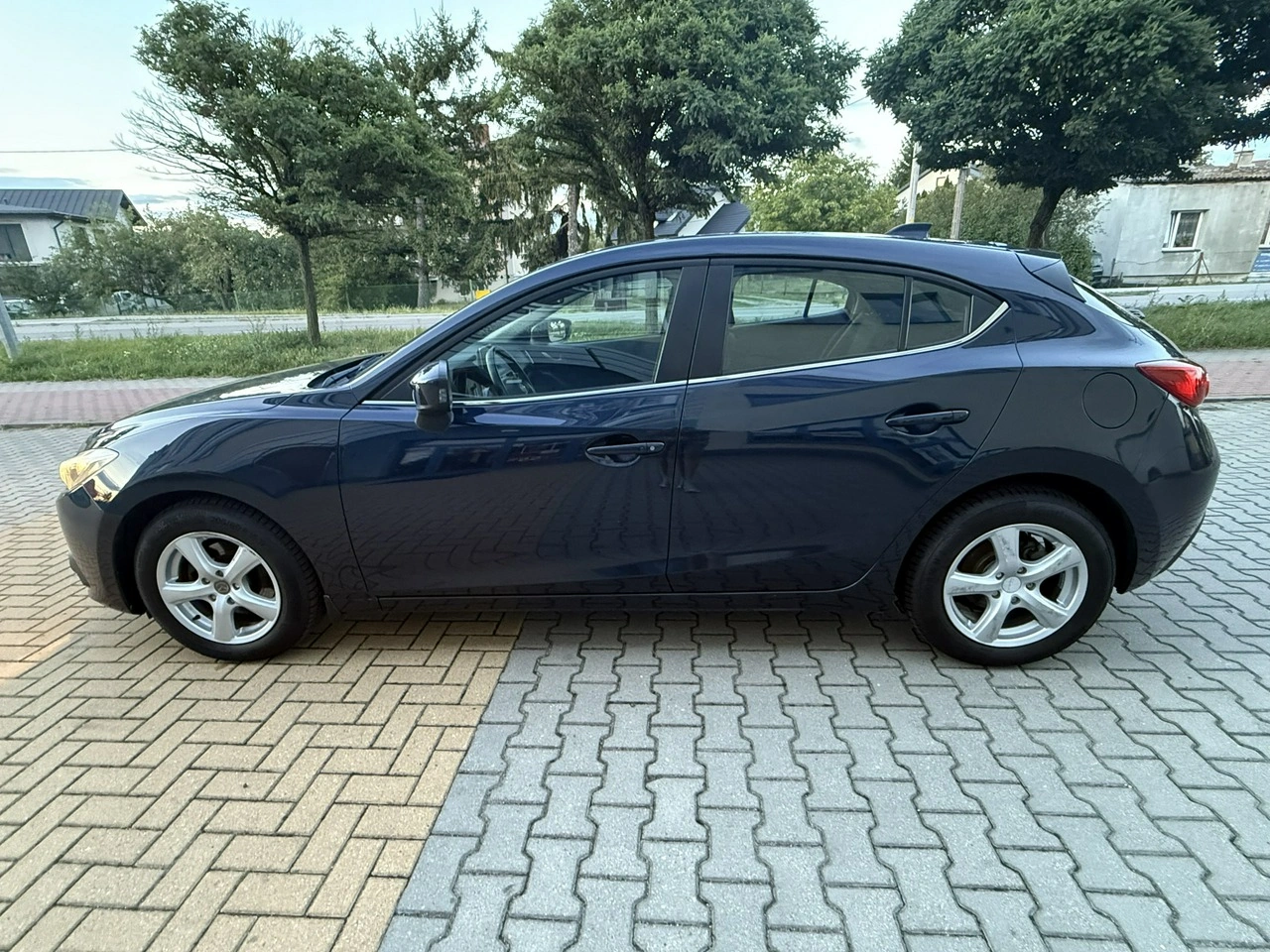 Mazda 3 - Zdjęcie 9