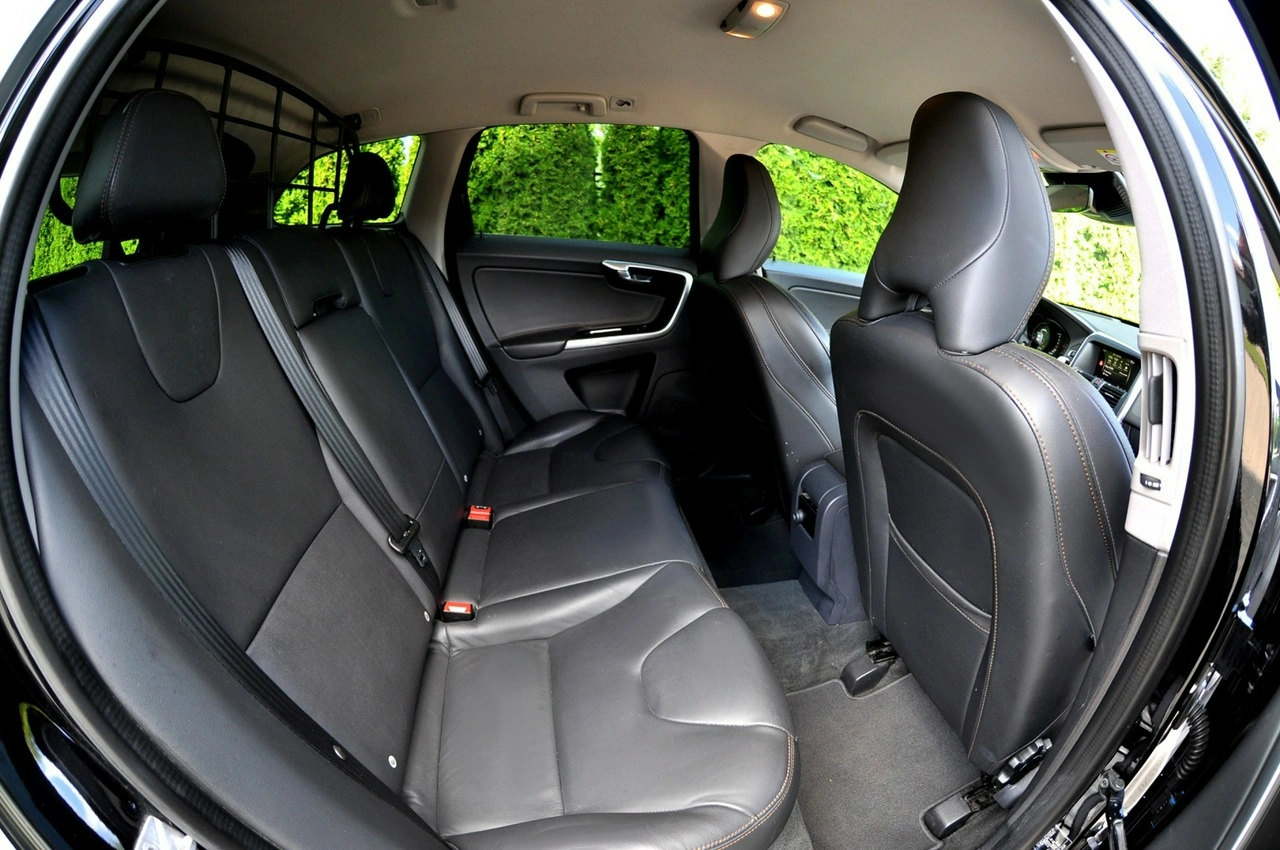 Volvo XC 60 - Zdjęcie 9