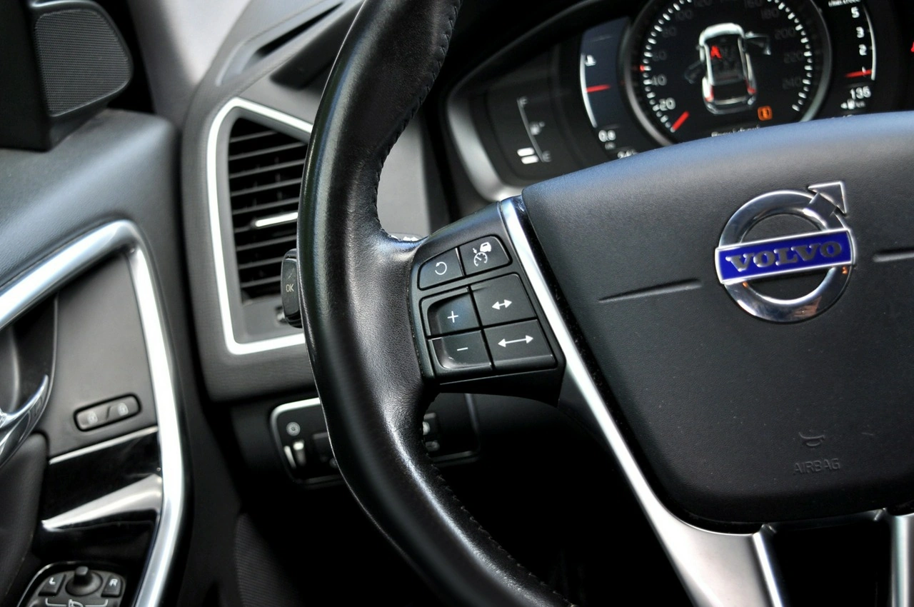 Volvo XC 60 - Zdjęcie 22