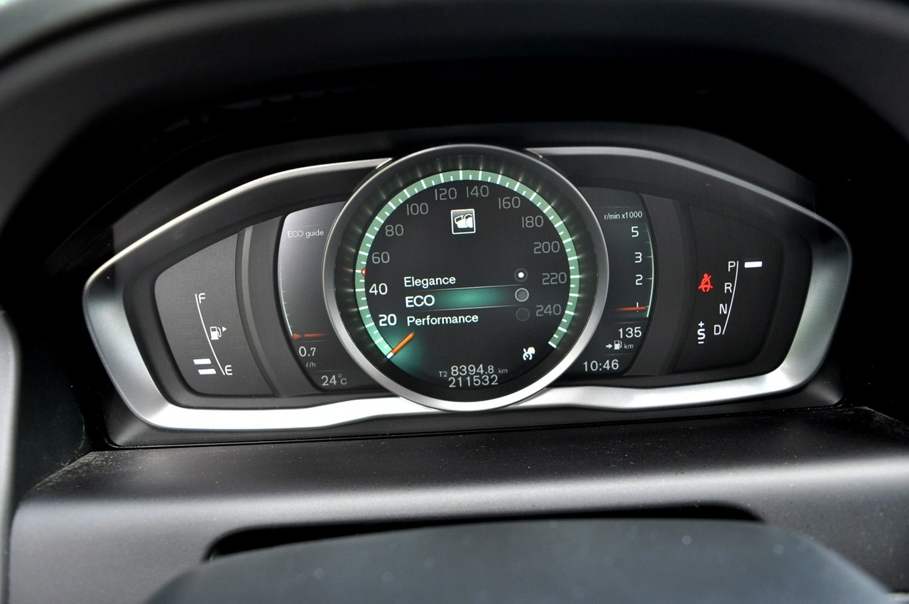 Volvo XC 60 - Zdjęcie 27