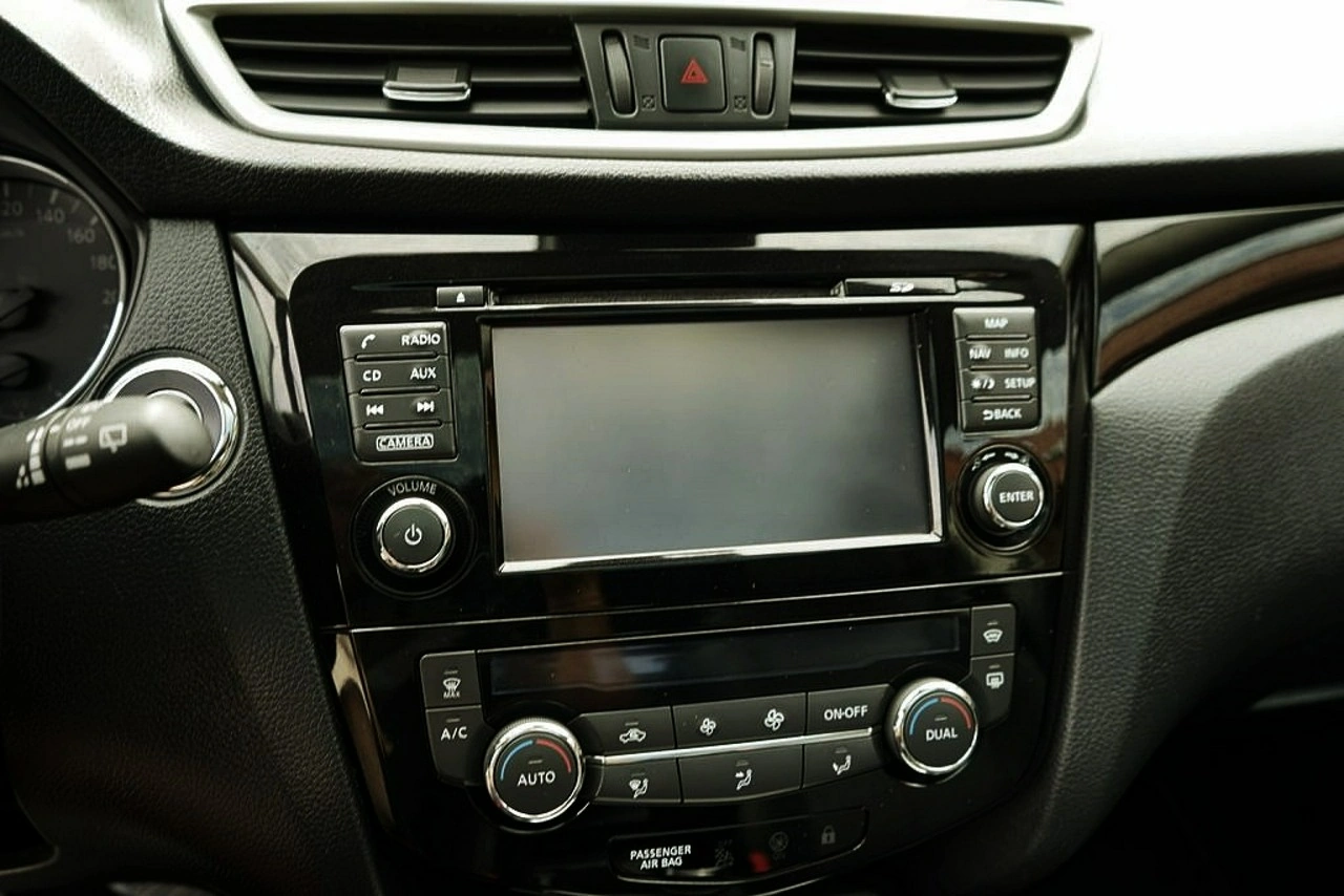 Nissan Qashqai - Zdjęcie 17