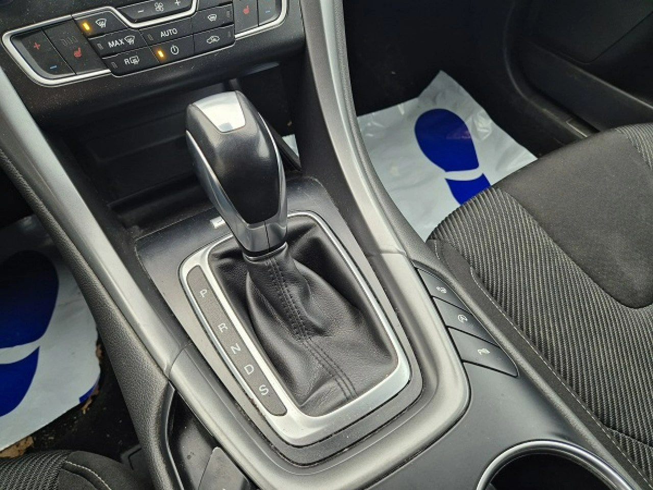 Ford Mondeo - Zdjęcie 27