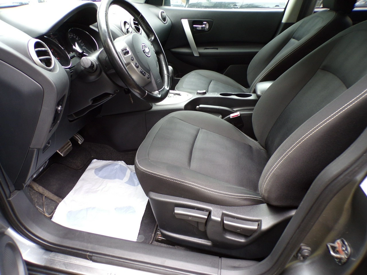 Nissan Qashqai - Zdjęcie 20