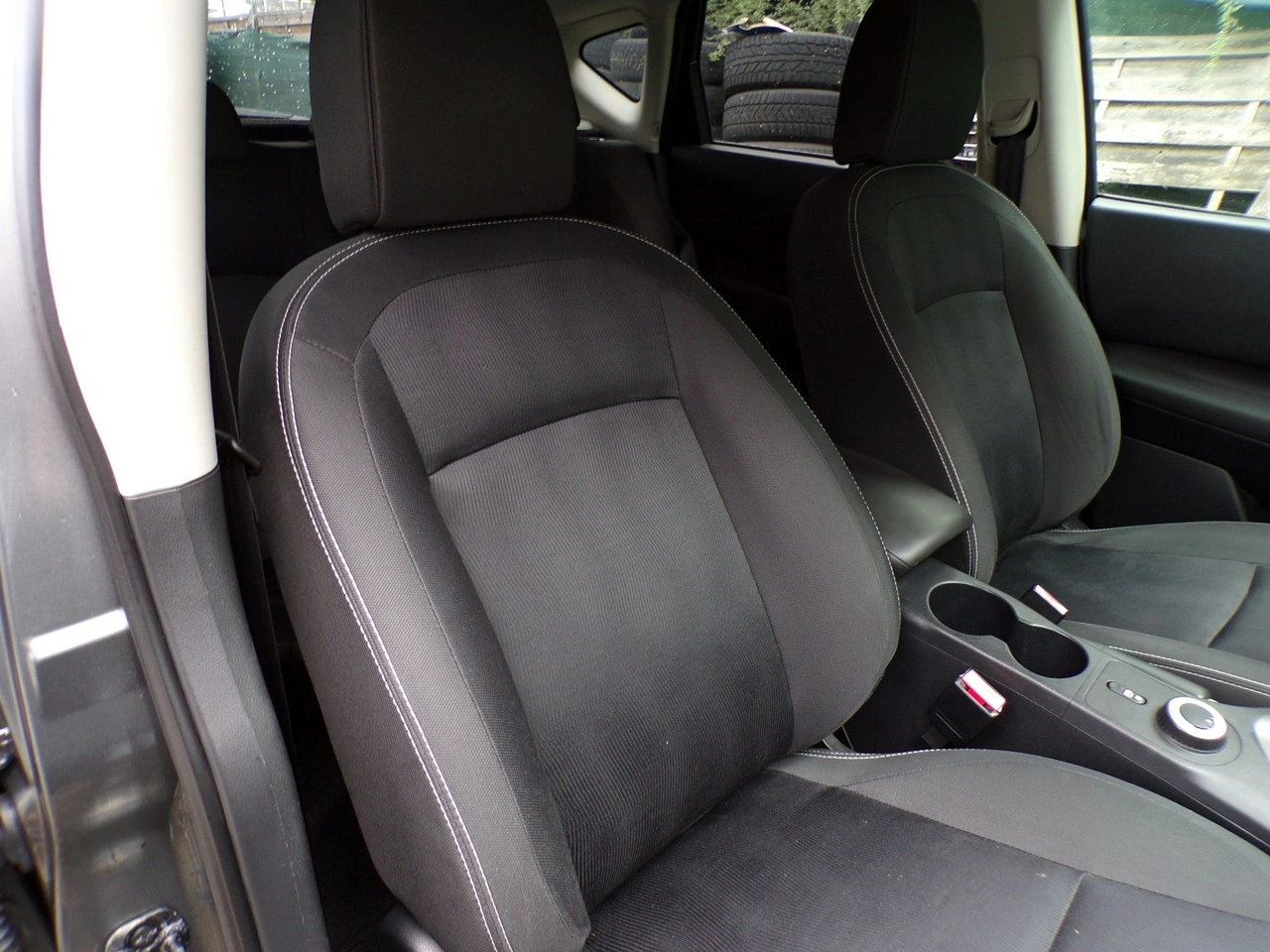 Nissan Qashqai - Zdjęcie 33