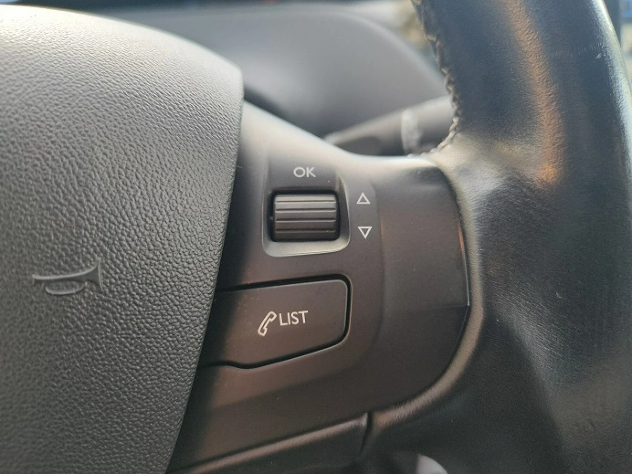 Peugeot 2008 - Zdjęcie 23