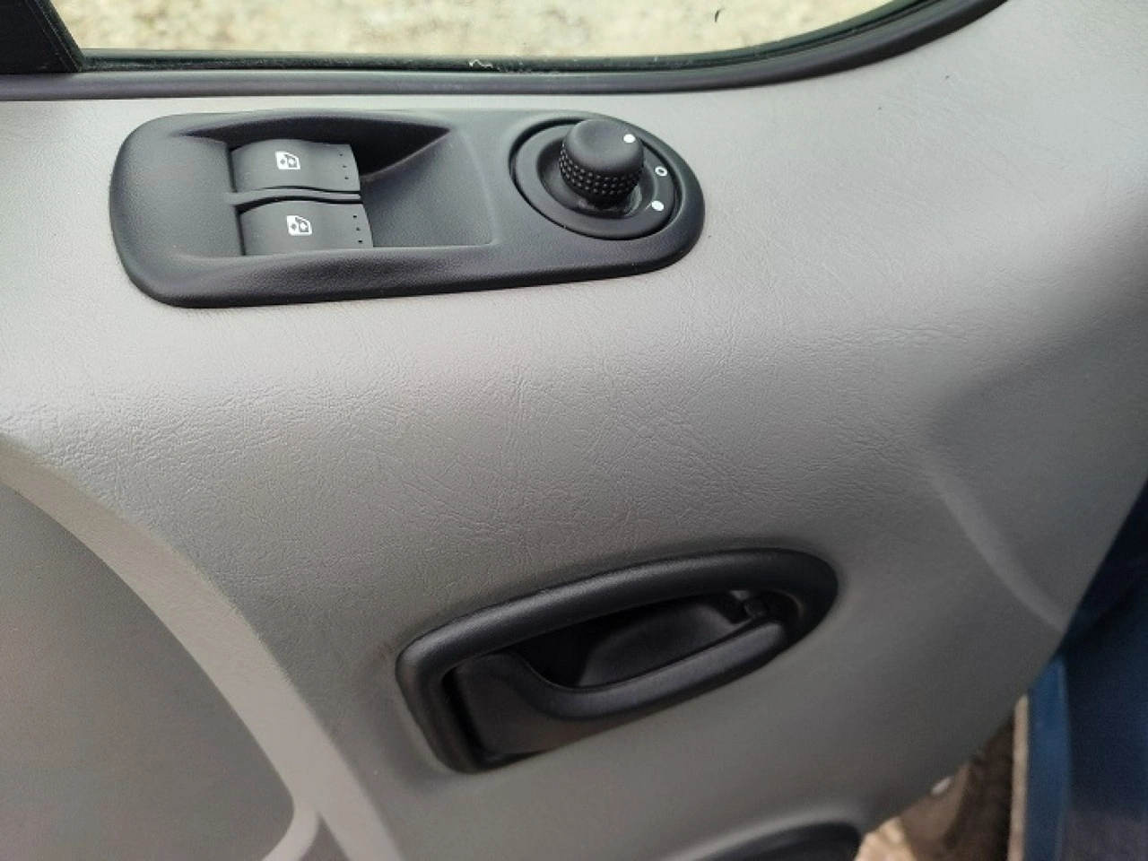 Renault Trafic - Zdjęcie 24