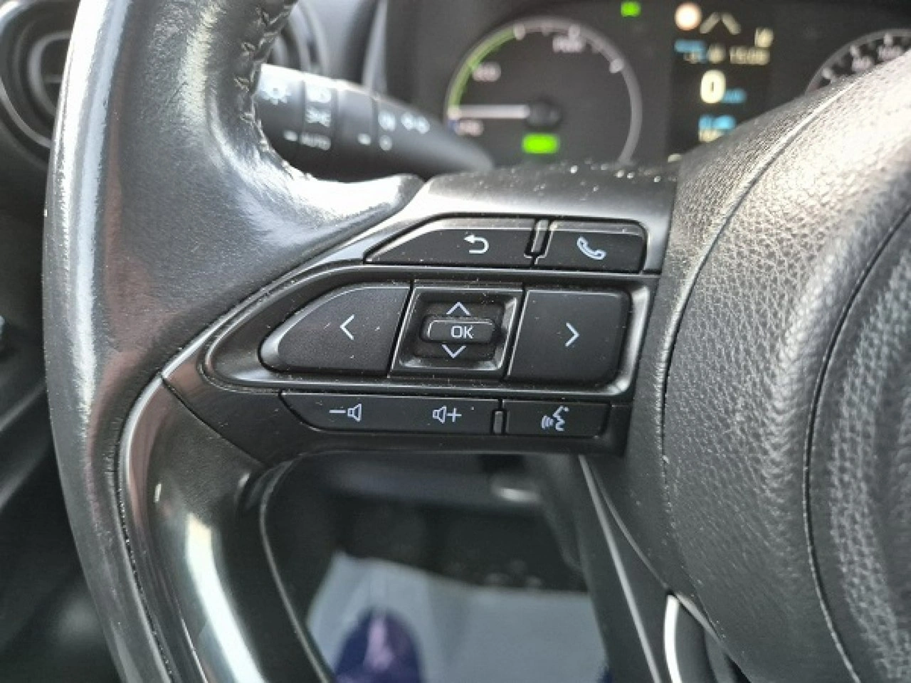 Toyota Yaris - Zdjęcie 10