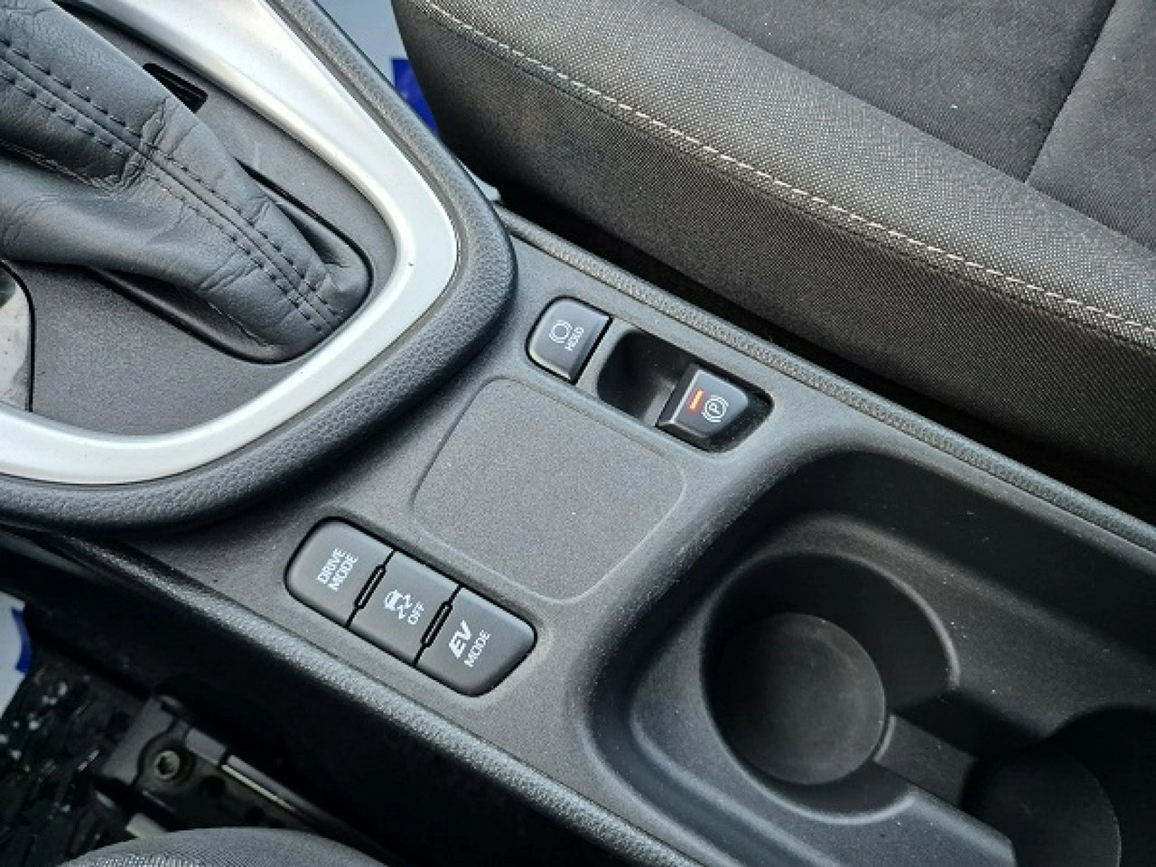 Toyota Yaris - Zdjęcie 18