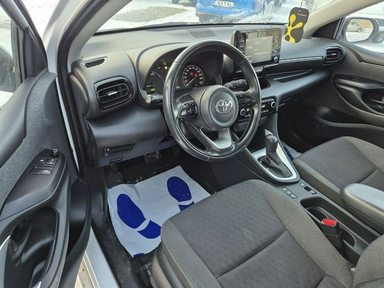 Toyota Yaris - Zdjęcie 6