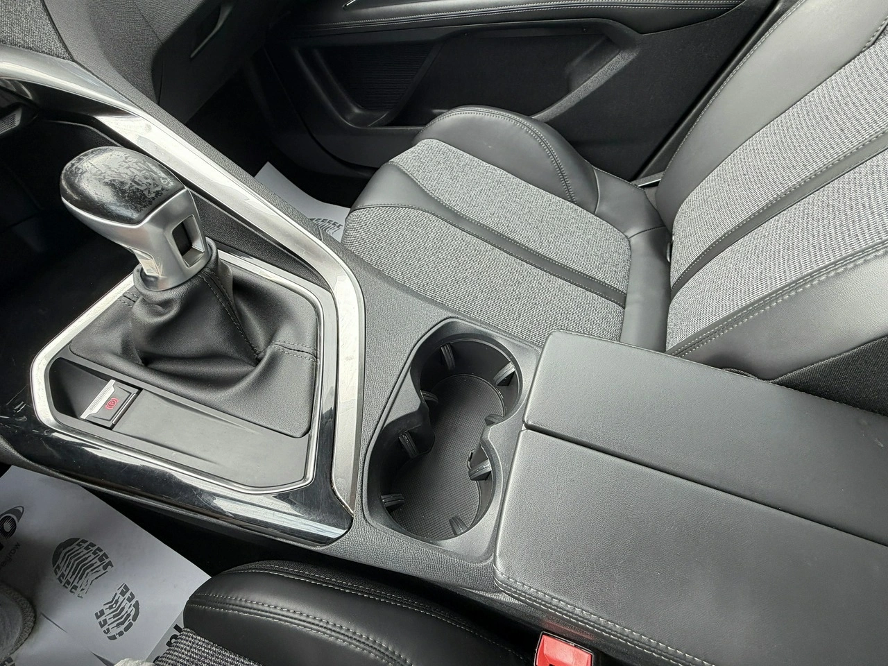 Peugeot 3008 - Zdjęcie 8