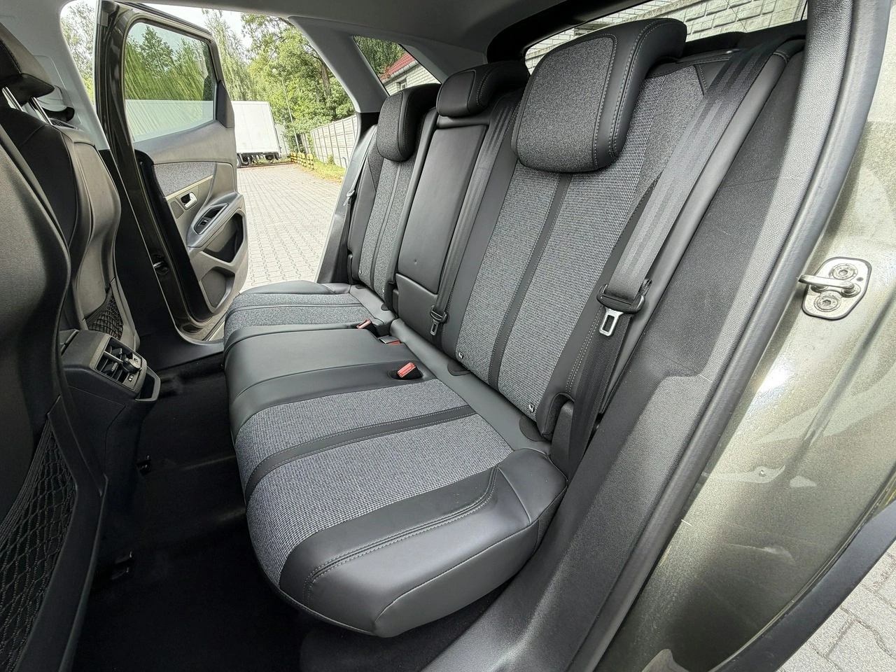 Peugeot 3008 - Zdjęcie 12