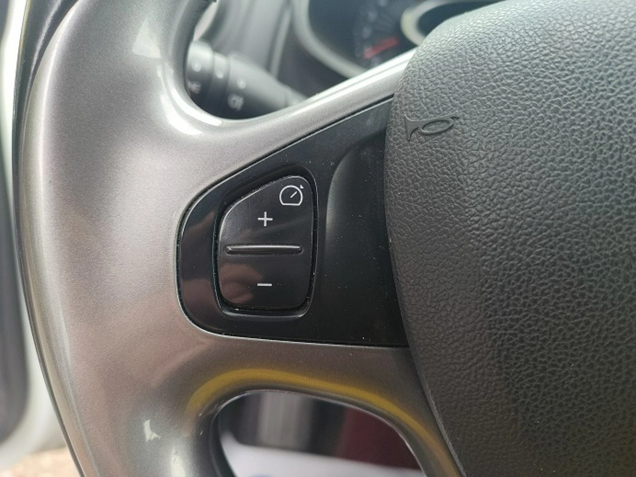 Renault Clio - Zdjęcie 17