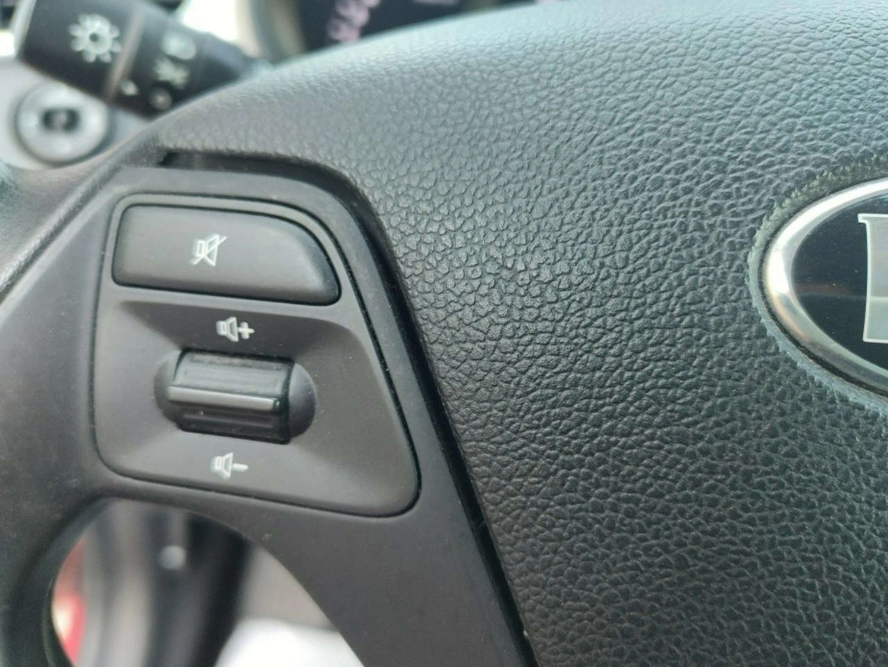 Kia Ceed - Zdjęcie 18