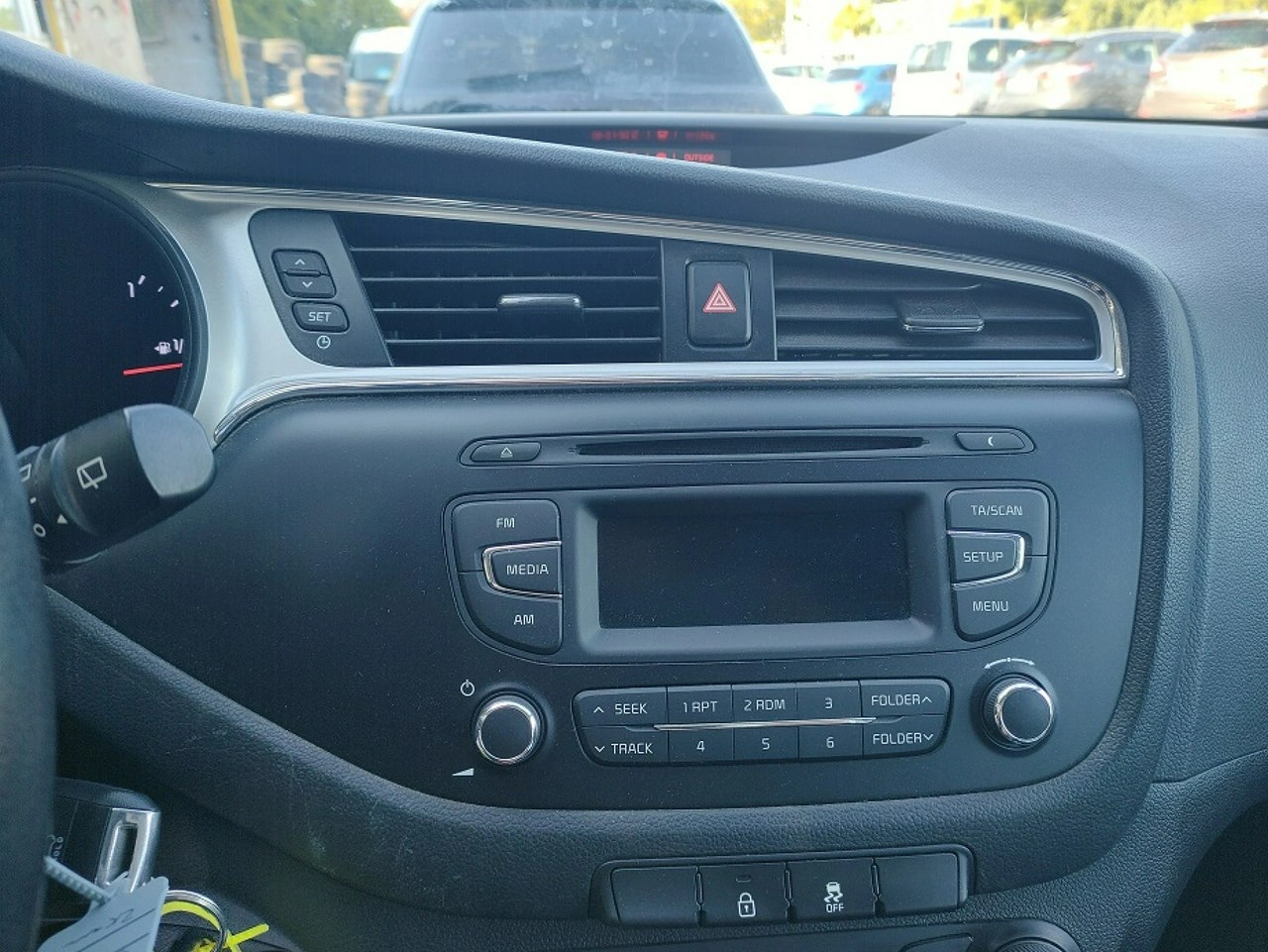 Kia Ceed - Zdjęcie 17