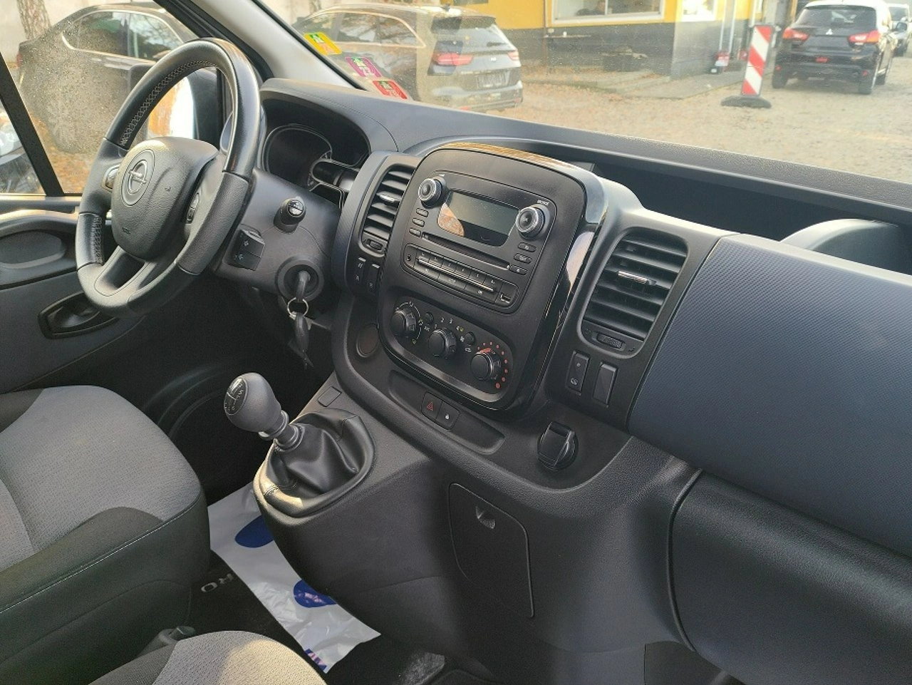 Opel Vivaro - Zdjęcie 14