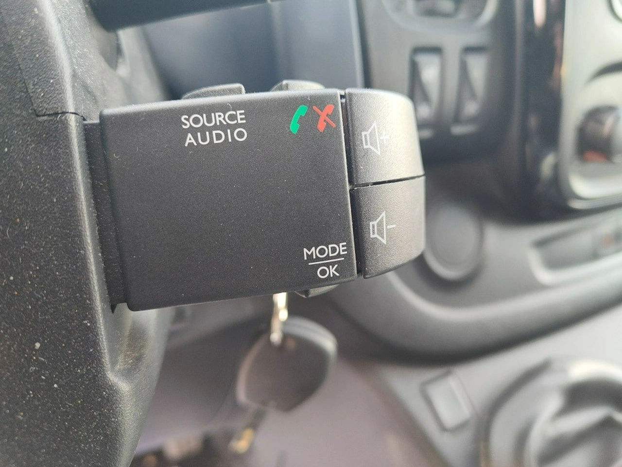 Opel Vivaro - Zdjęcie 27