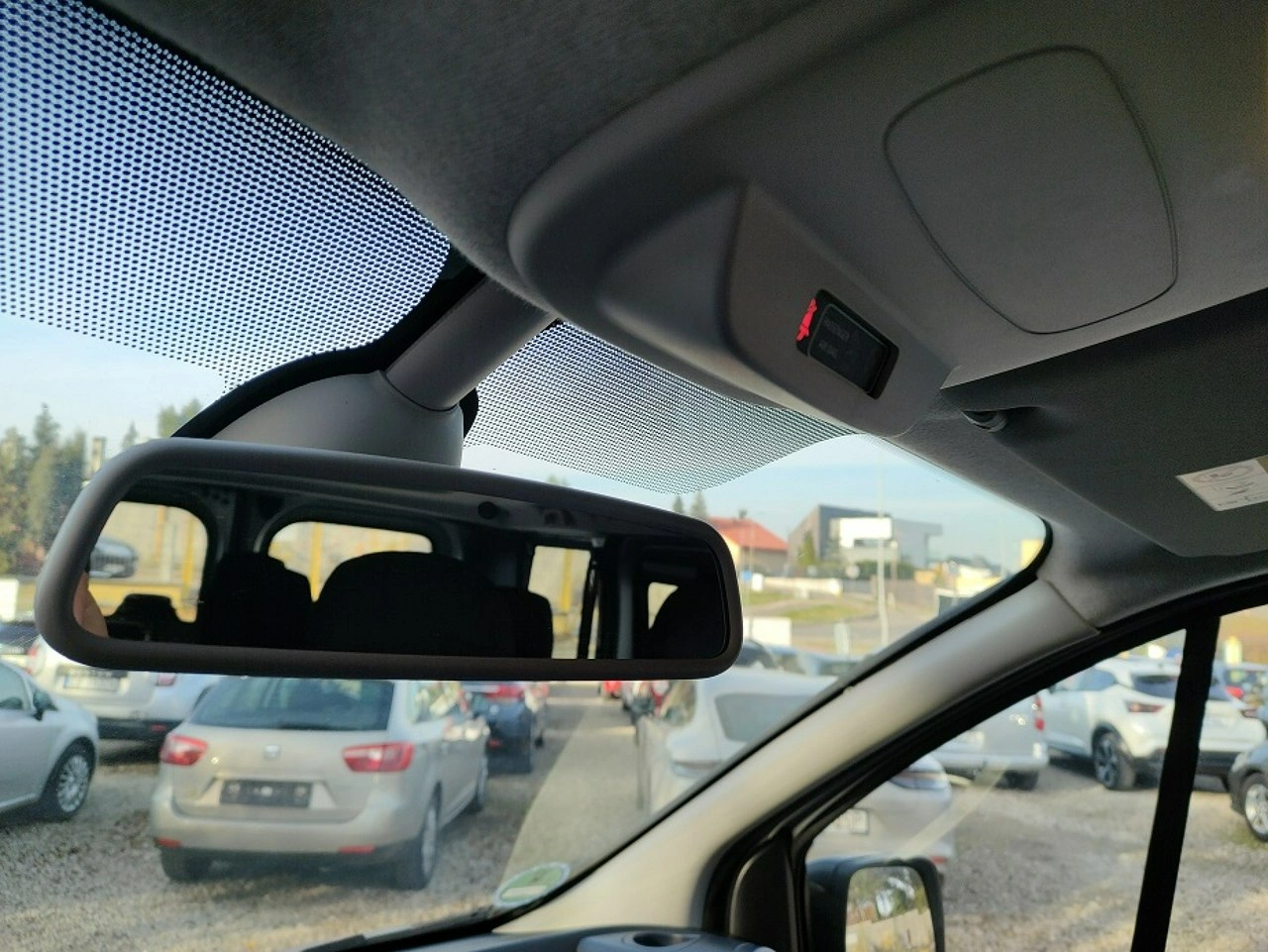 Opel Vivaro - Zdjęcie 34