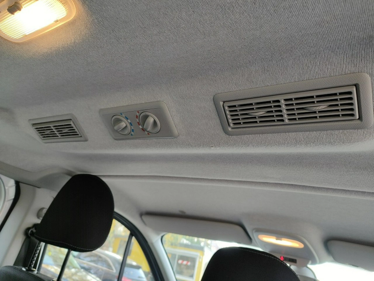 Opel Vivaro - Zdjęcie 35