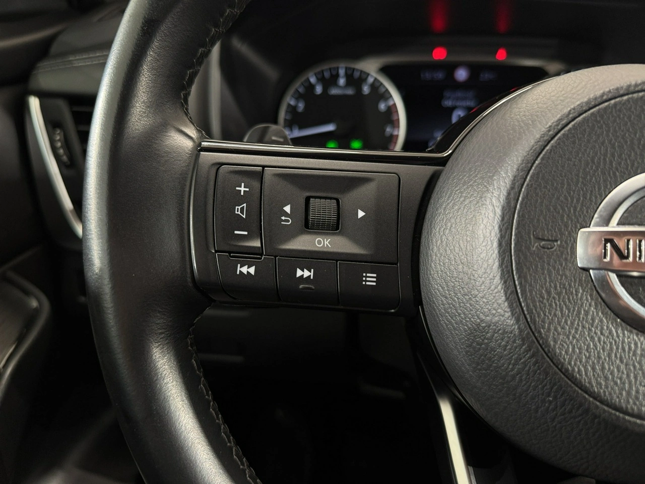 Nissan Qashqai - Zdjęcie 14